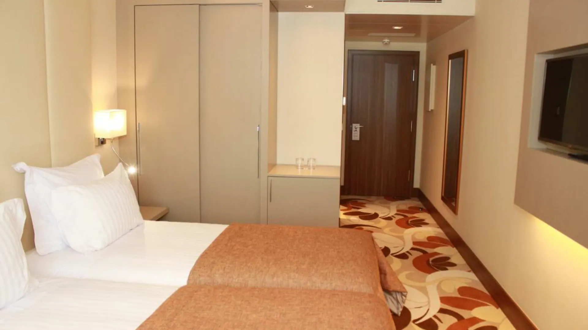 Smy Lisboa Hotel