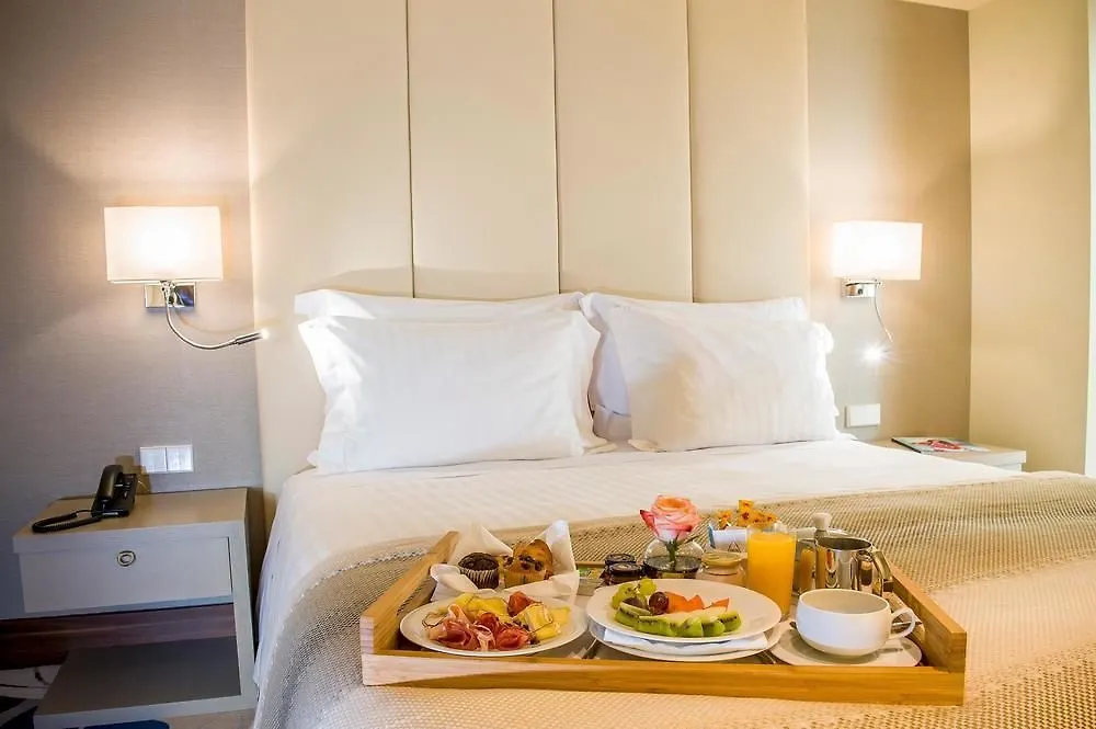Hotel Smy Lisboa 4*,
